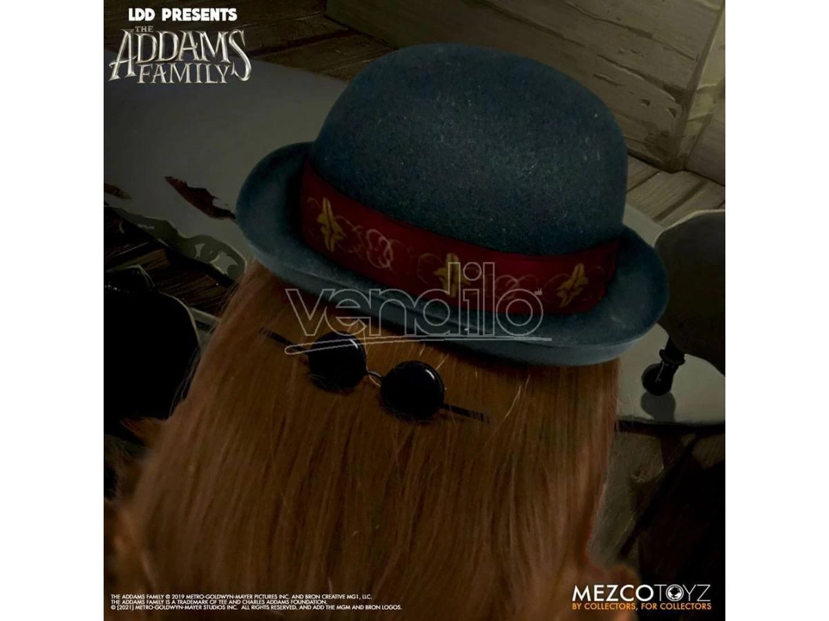 The Addams Family Living Dead Dolls Fester & It 13 - 25 Cm Mezco Toys 6 The Addams Family Living Dead Dolls Fester & It 13 - 25 Cm Mezco Toys - immagine 4